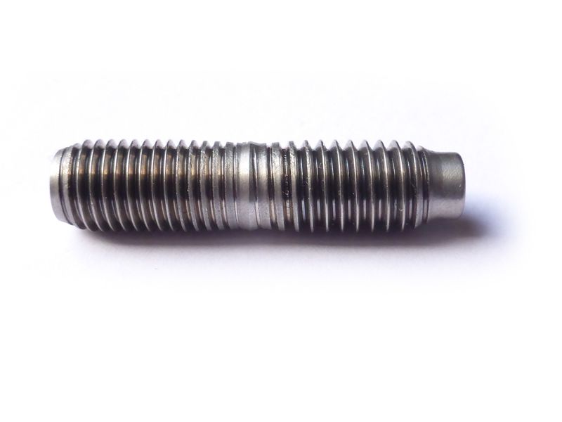 Stud bolt M8 x 1 x 18 for cardan housing - SSt
