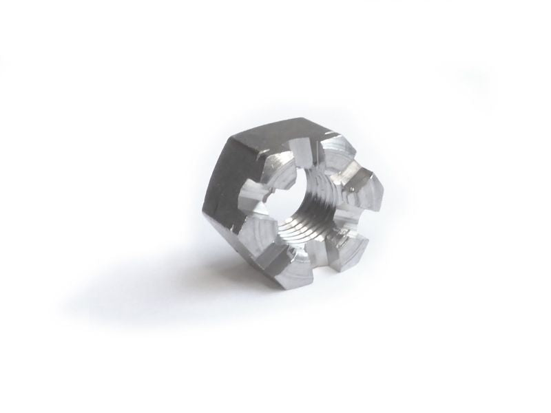Crown nut M8 x 1 SW13