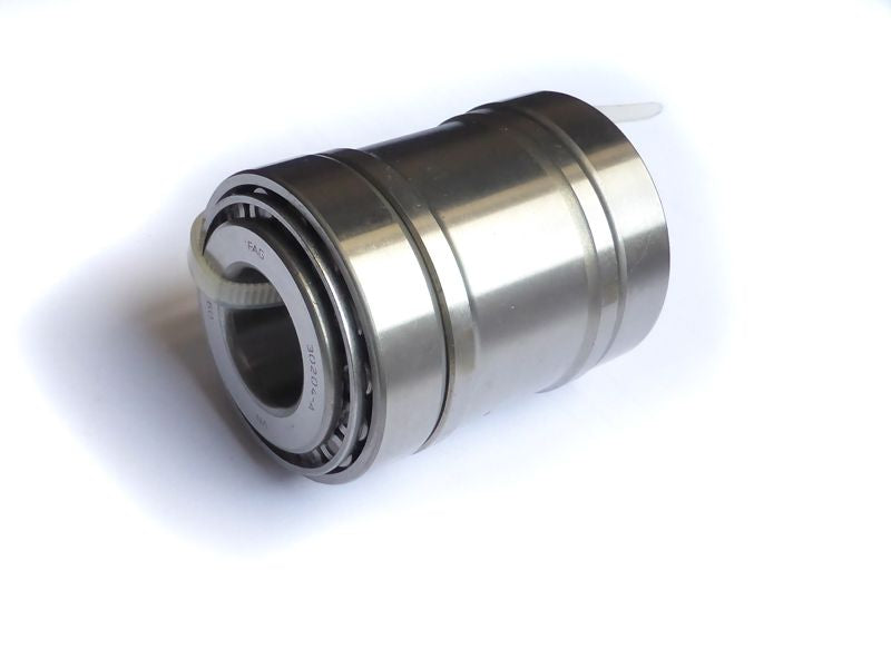 Complete tapered roller bearing set, ready for installation