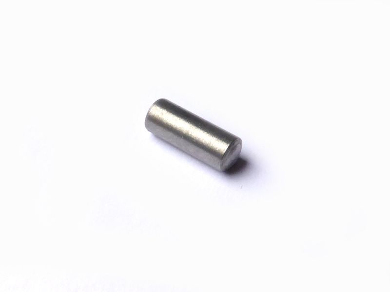 Lock pin for breather plate