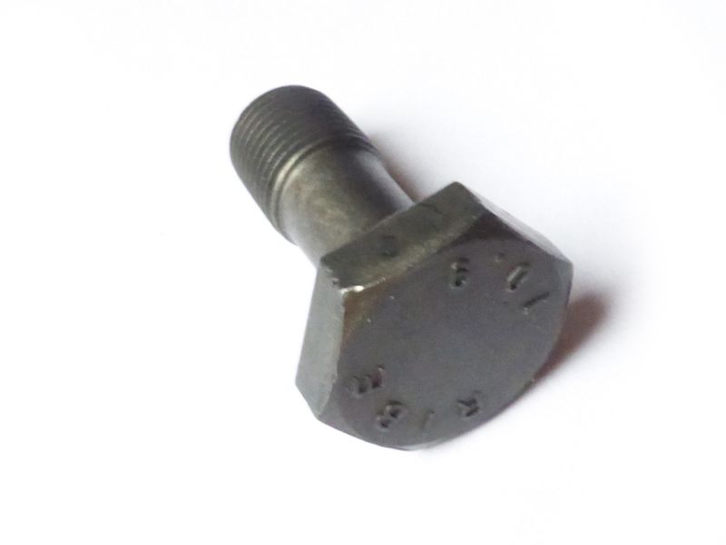 Flywheel bolt M10 x 1 x 24 mm