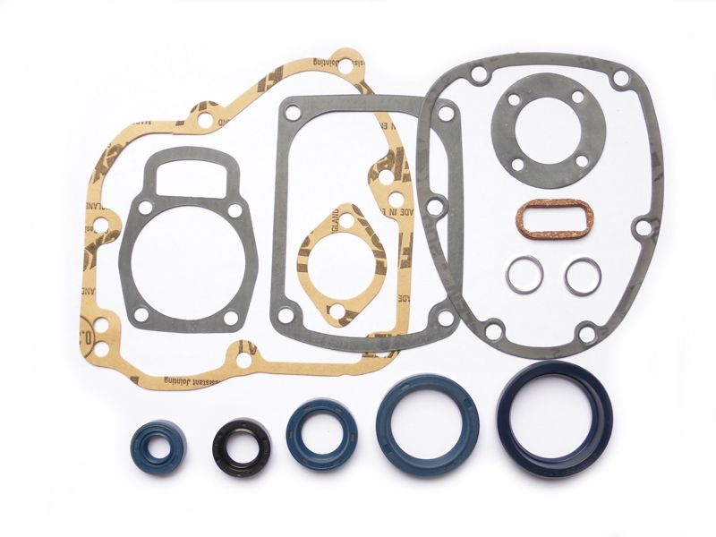Complete set of gaskets and seals for R51/3 - R68 gearbox