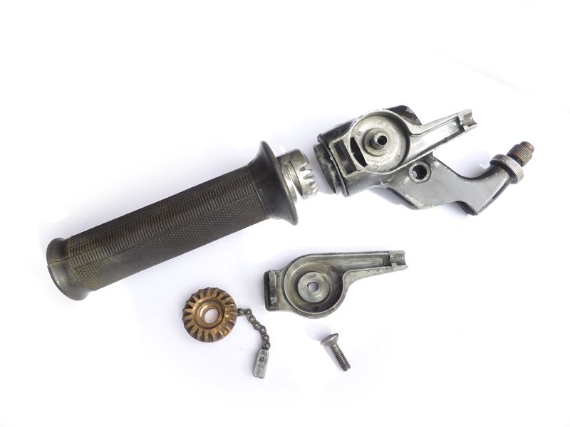 Used part: throttle assembly (price & availability on request)