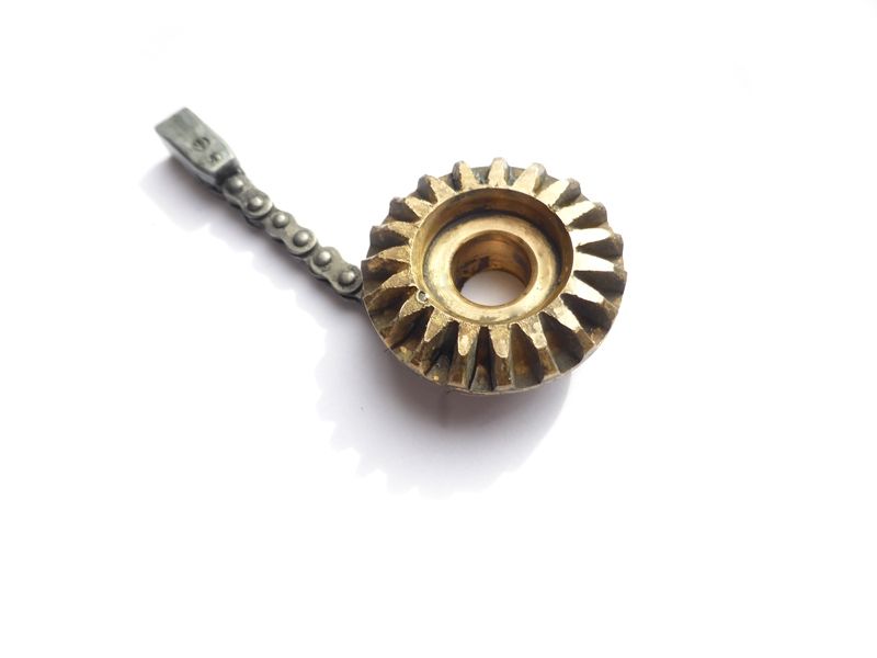 Used part: throttle assembly (price & availability on request)