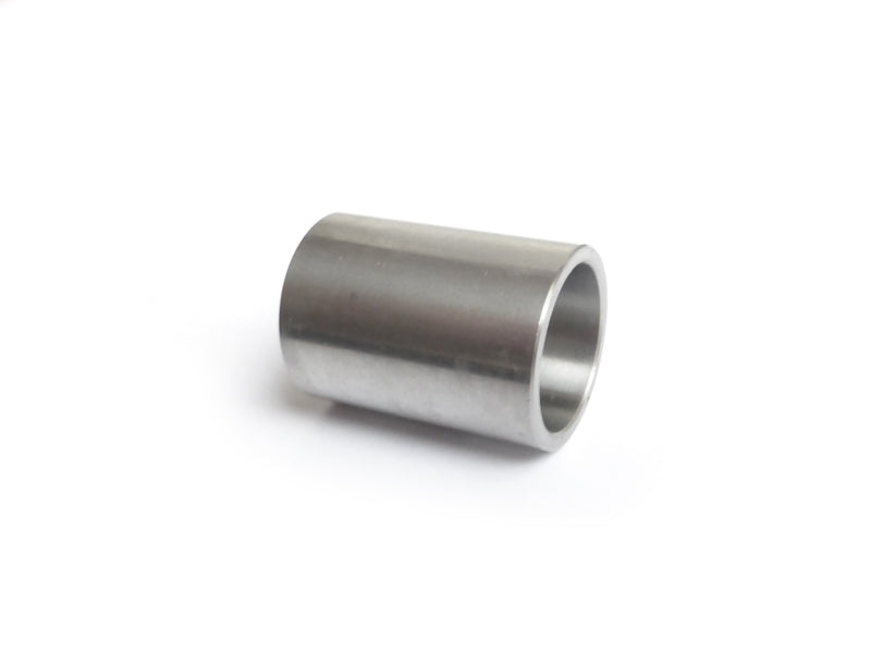 Spacer for rear wheel hub