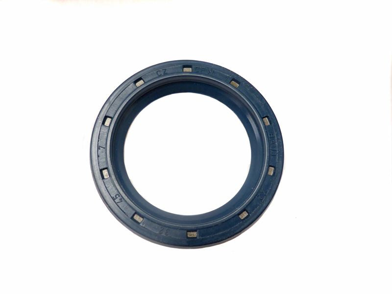 Seal for pinion – 32 x 45 x 7 mm