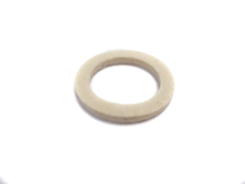 Felt ring in wheel hub