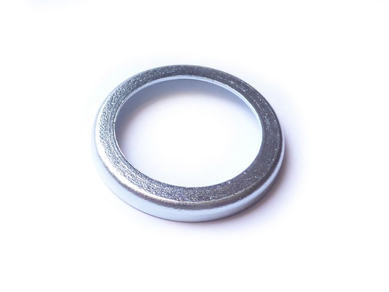 Felt ring cap in wheel hub - zinc plated