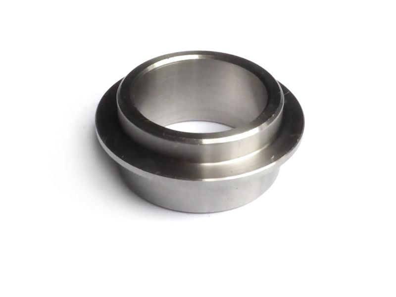 Spacer sleeve in wheel hub, left side, for felt ring - SSt
