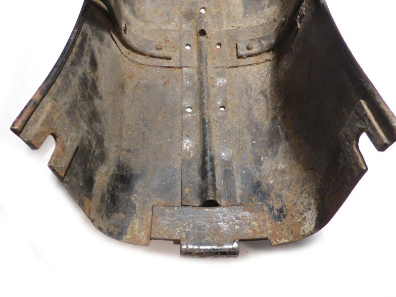 Used part: rear section of rear fender, with braces (price & availability on request)