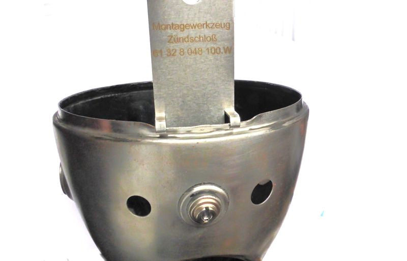 Assembly tool for ignition switch ►see details