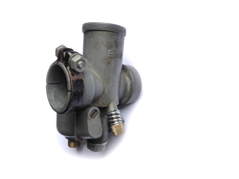 Service: carburetor - installing M7/M6 x 0.75 threaded bushing for slide stop screw ►see details